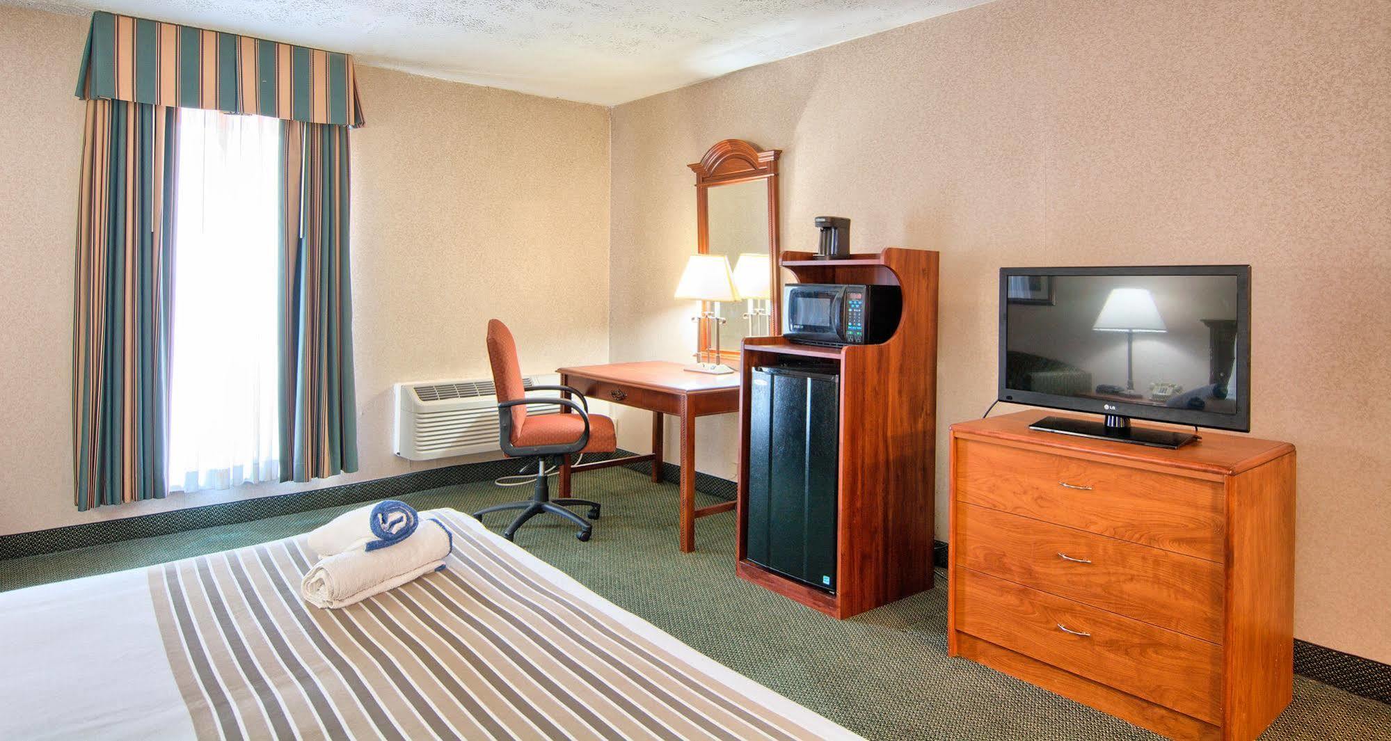 Days Inn By Wyndham Doswell \/ Kings Dominion Area Bagian luar foto
